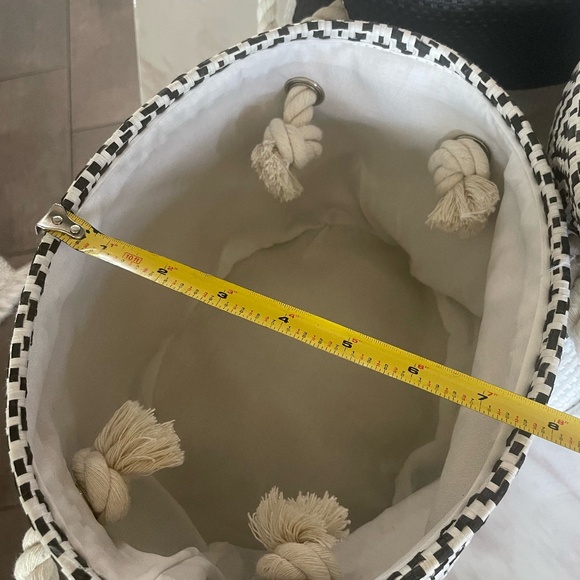 SET OF 3 SMALL BLACK AND WHITE STORAGE BASKETS - Picture 7 of 13